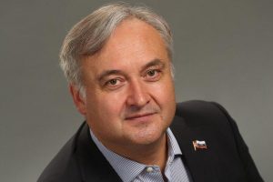 Член комиссии Московской городской Думы по образованию Андрей Титов