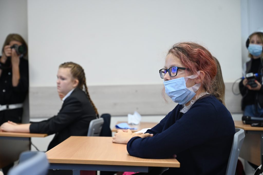Полмиллиона московских школьников вернулись на учебу после каникул