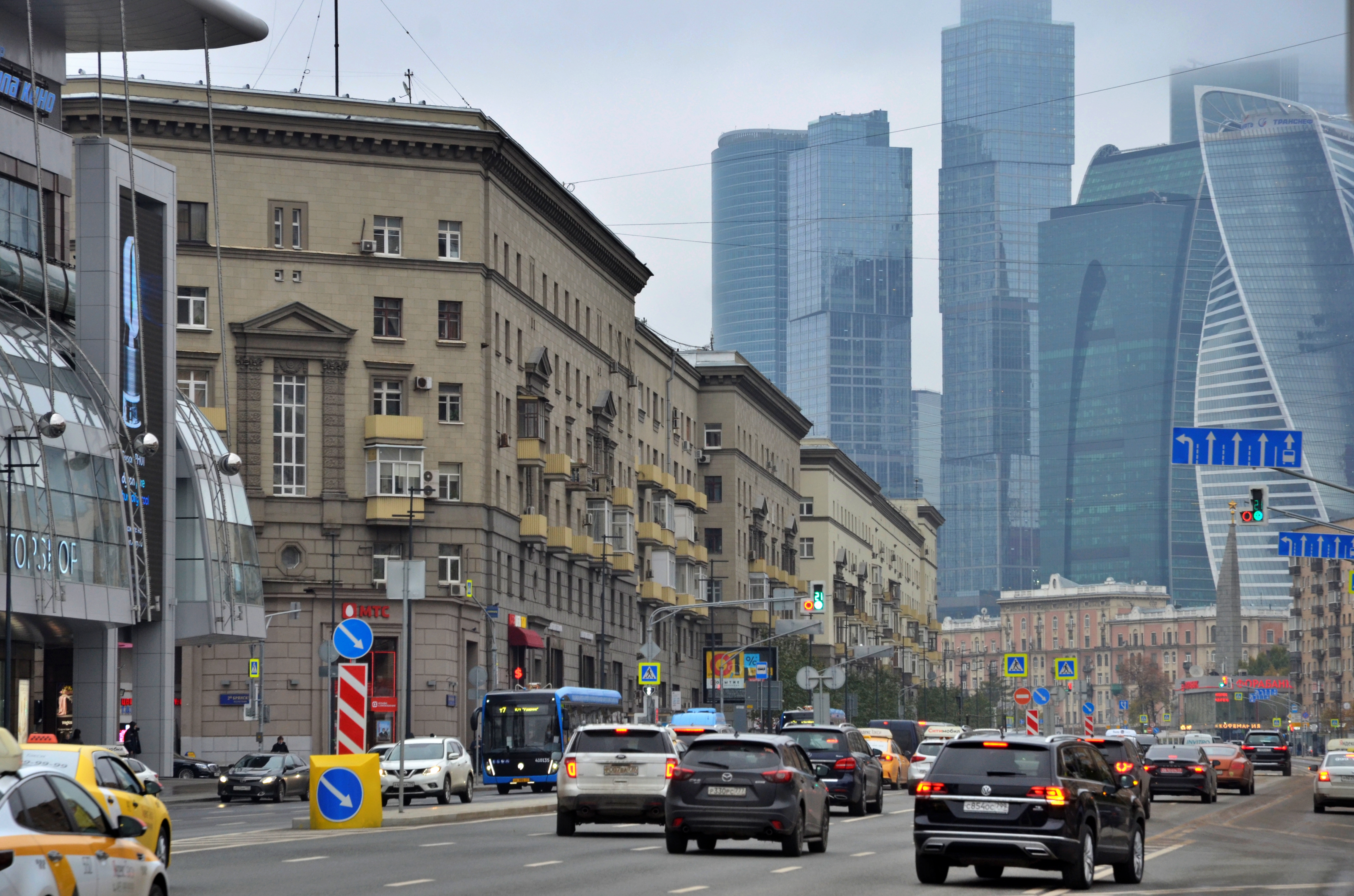 Сити со. Мэрия Москвы Кутузовский проспект. Вид на новый Арбат и Кутузовский. Кутузовский проспект 65. Pho на Кутузовском проспекте.