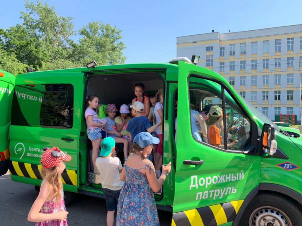 В Москве расширят онлайн-программу для школьников по правилам дорожного движения