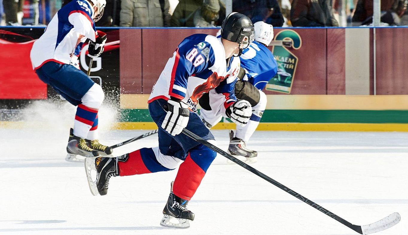 Хоккеисты Плехановки выиграли матч. Фото: сайт мэра Москвы