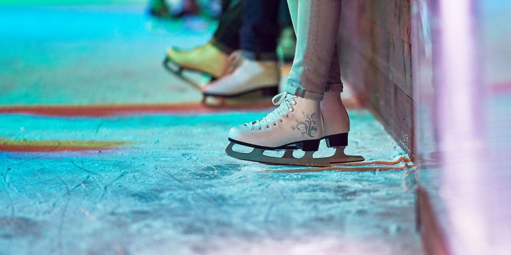 Студентов пригласили на бесплатные сеансы катания на коньках в «Лужниках»