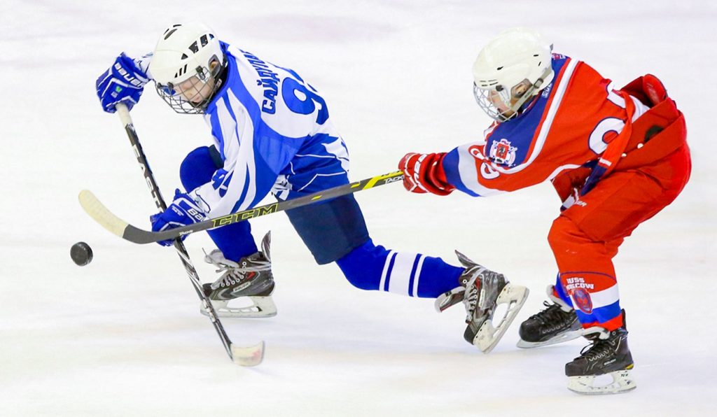 Спортсмены «Плехановки» выиграли хоккейный матч