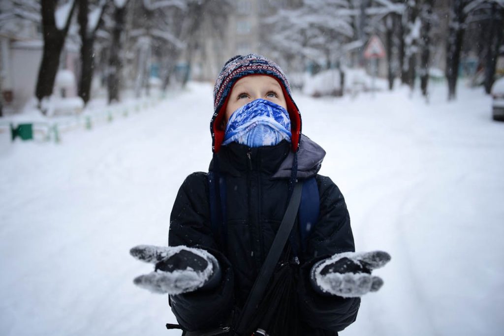 Снег, мороз и ветер пообещали москвичам на среду