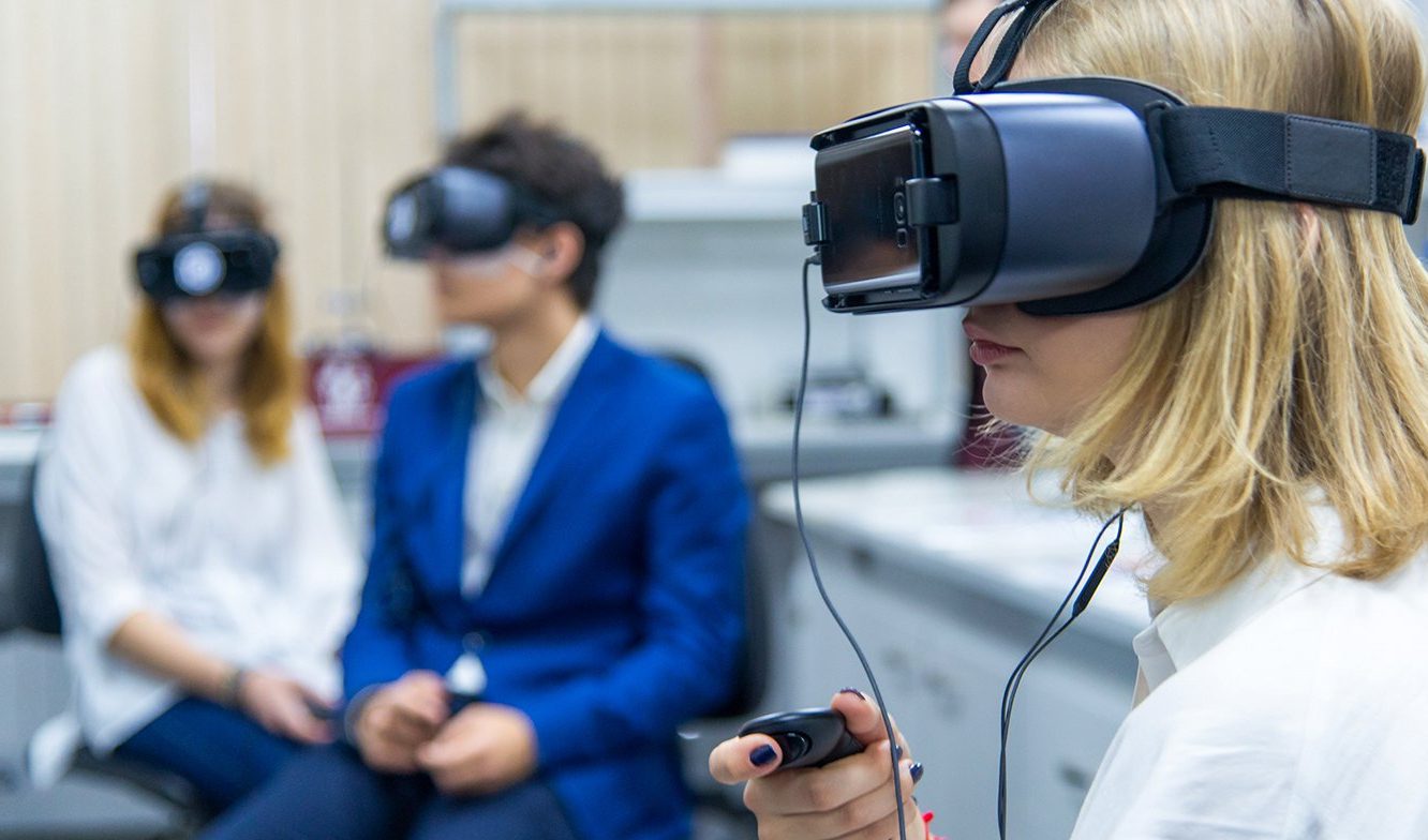 Лекции в режиме виртуальной реальности запустили для студентов Высшей школы экономики. Фото: сайт мэра Москвы