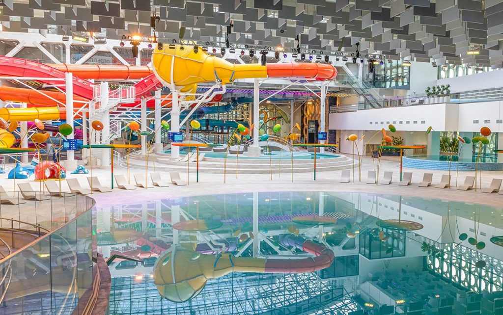 Роспотребнадзор проверил соблюдение антиковидных мер в аквапарке в Перово 
