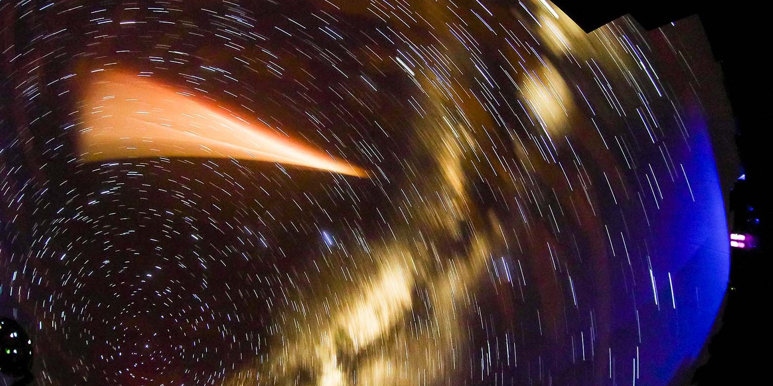 Звездопад в самую длинную ночь: в Московском планетарии рассказали о метеорах Урсид. Фото: сайт мэра Москвы