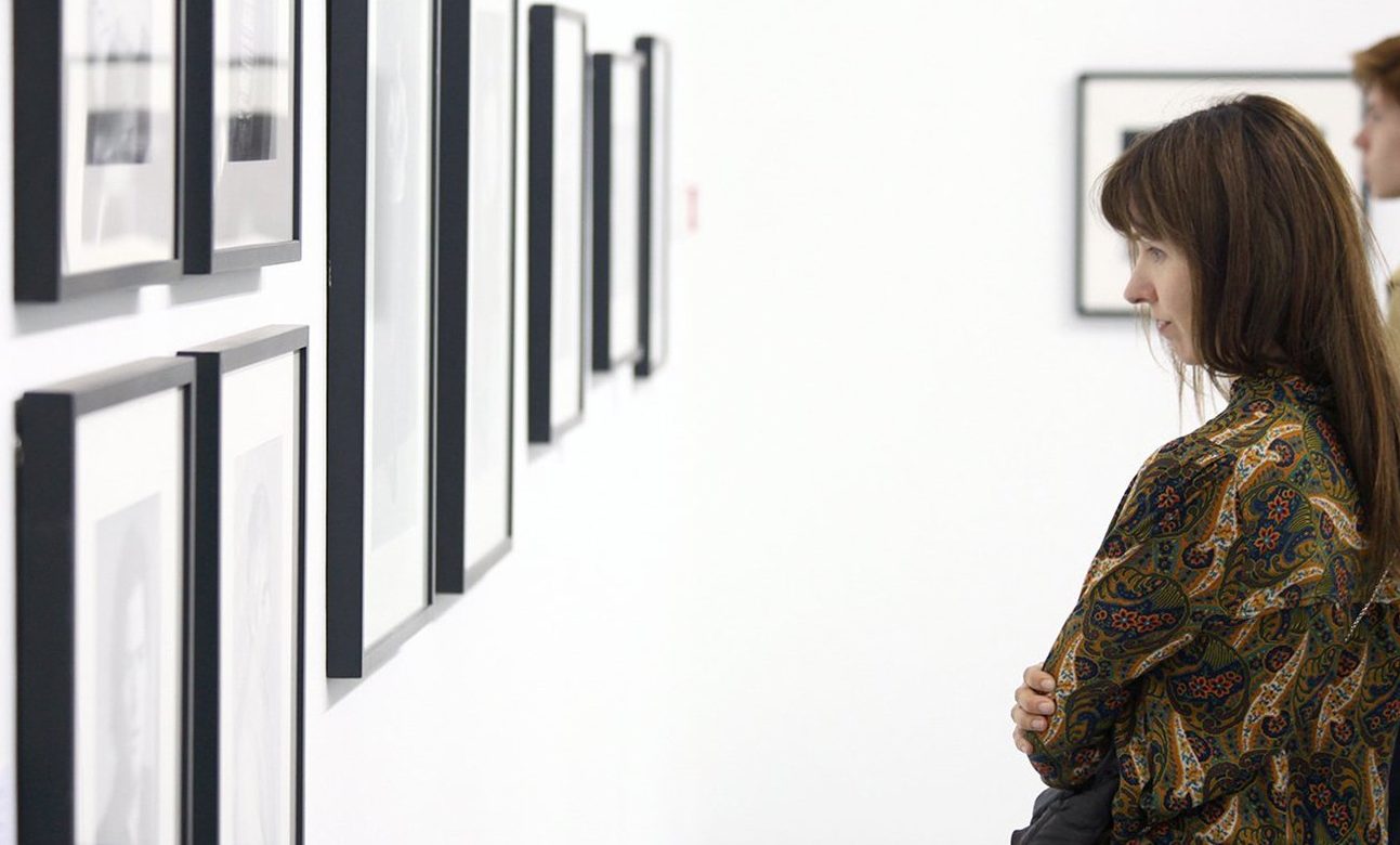 Выставка художника Романа Резницкого открылась в галерее ГУМ RED-LINE. Фото: сайт мэра Москвы
