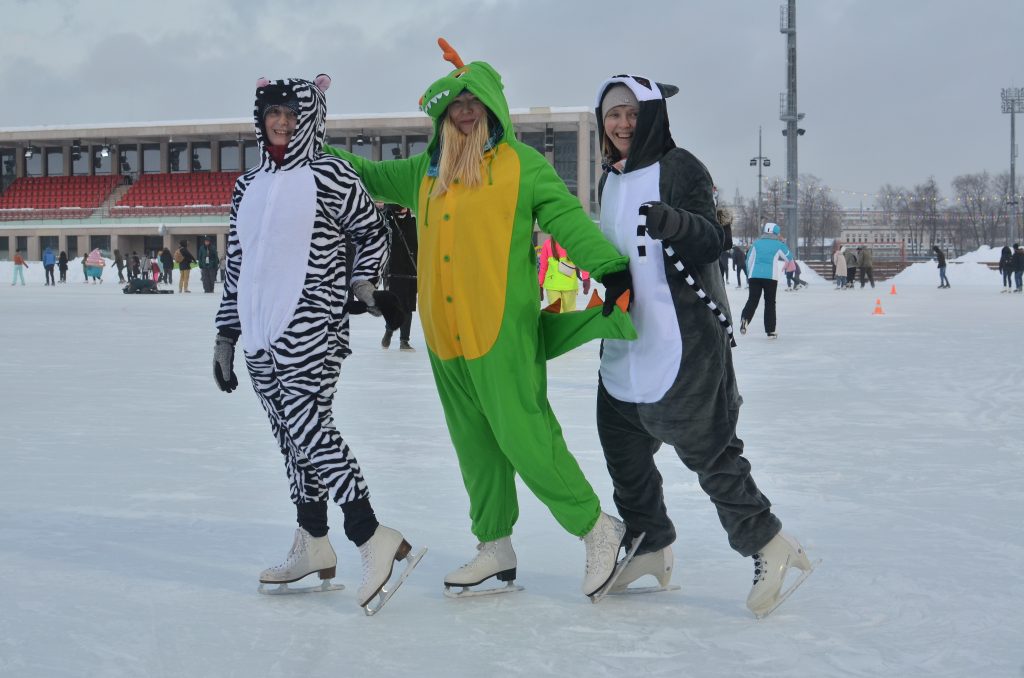 Фотофакт:  на катке в «Лужниках» состоялся ледовый карнавал