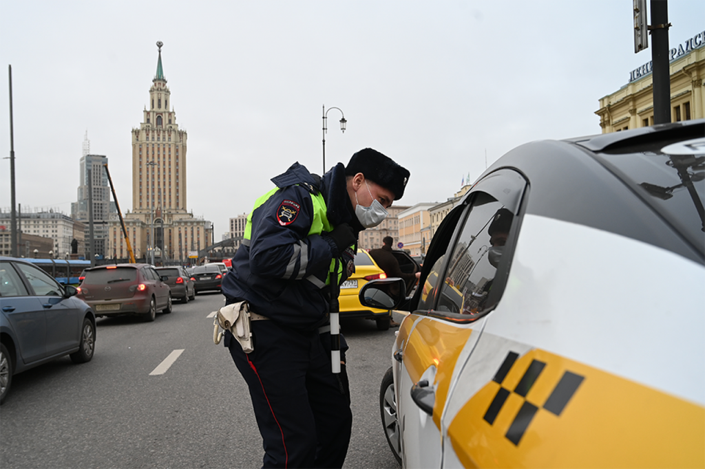 Женщины закрепили за собой статус самых аккуратных водителей в Москве