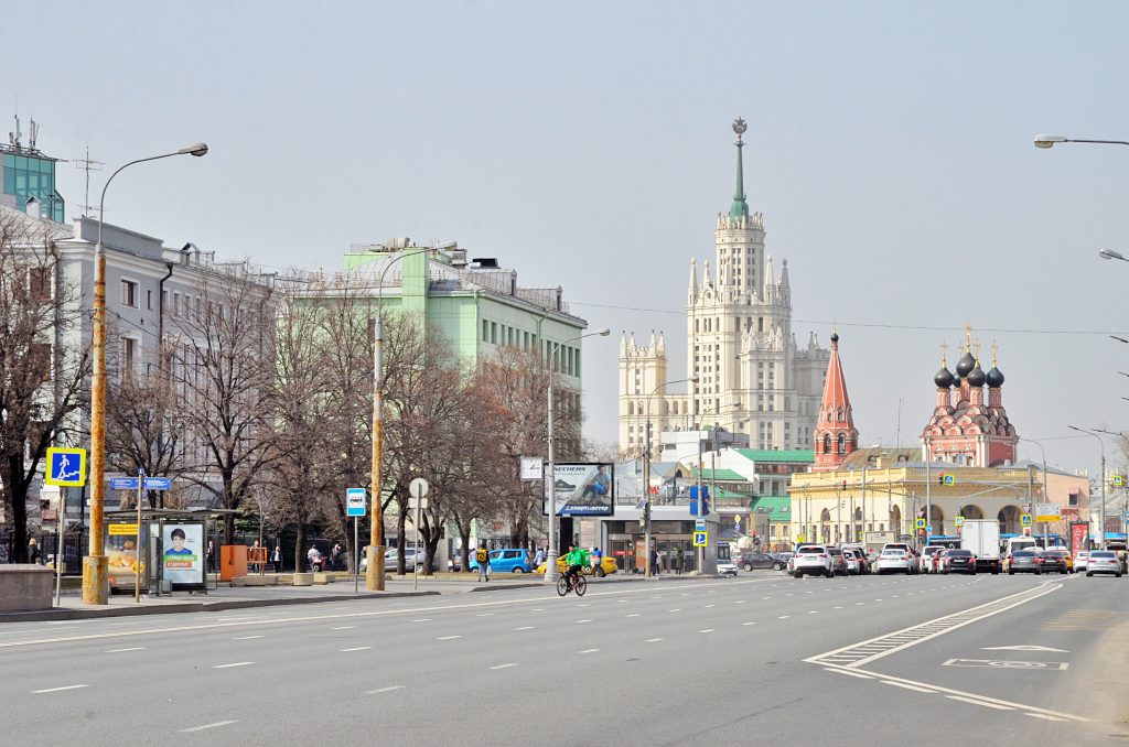 В Москве усилят контроль за ношением масок и перчаток
