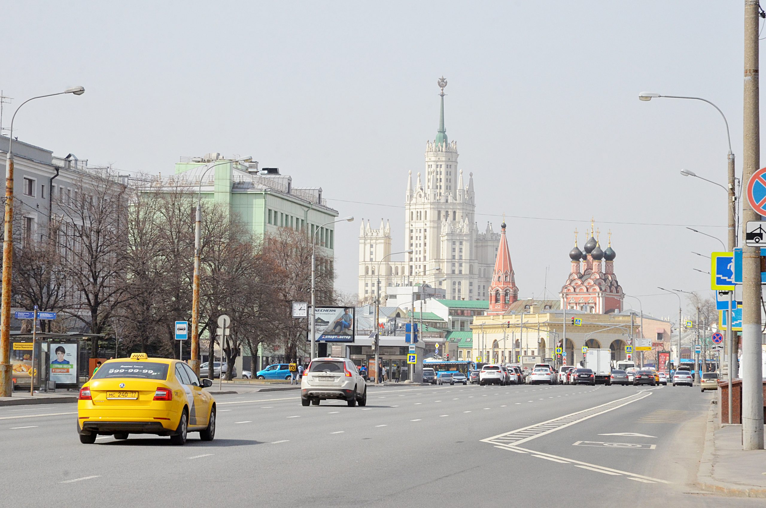 В Москве с целью пресечения правонарушений проверено восемь объектов оптово-розничной торговли. Фото: Анна Быкова