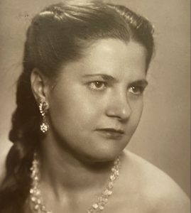 Любовь Петрушенко в 1962 году. Фото из личного архива