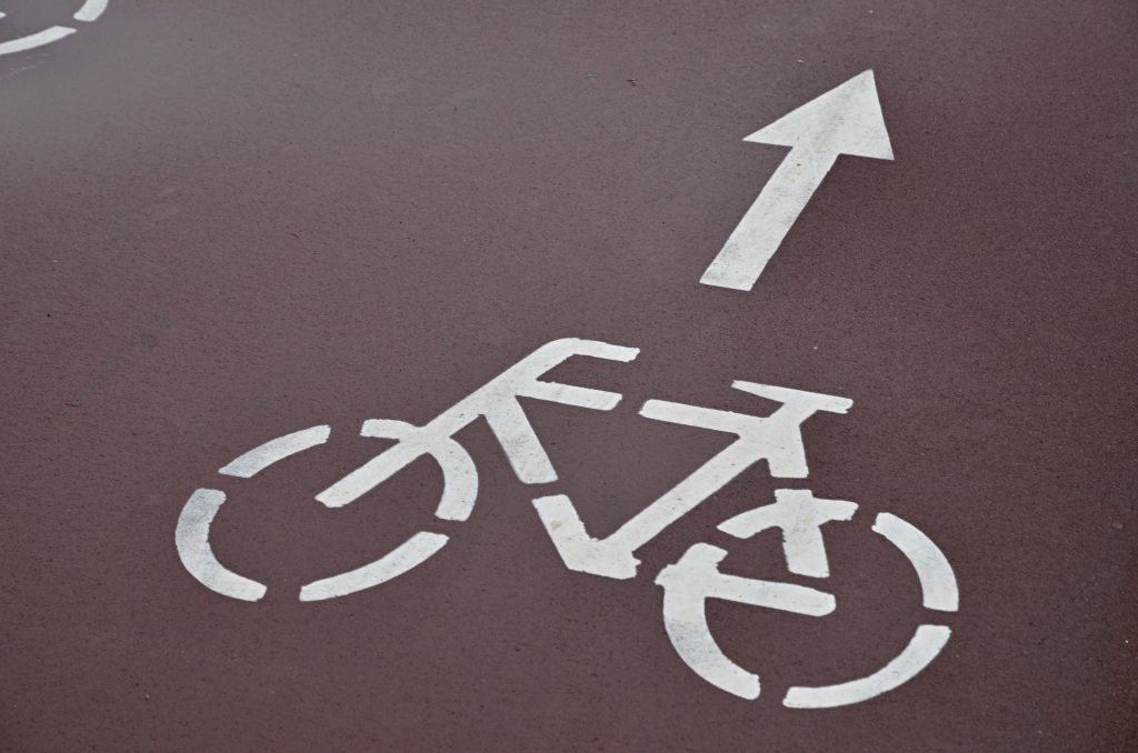 Временные велосипедные дорожки появились в Центральном округе