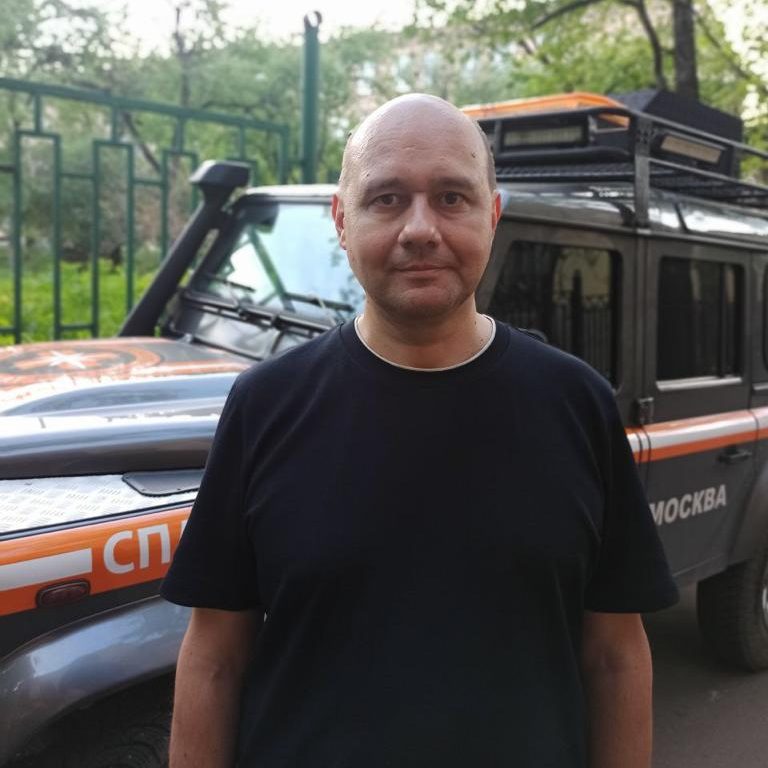 Ради наших детей: координатор «ЛизаАлерт» Олег Леонов намерен проверить безопасность московских школ