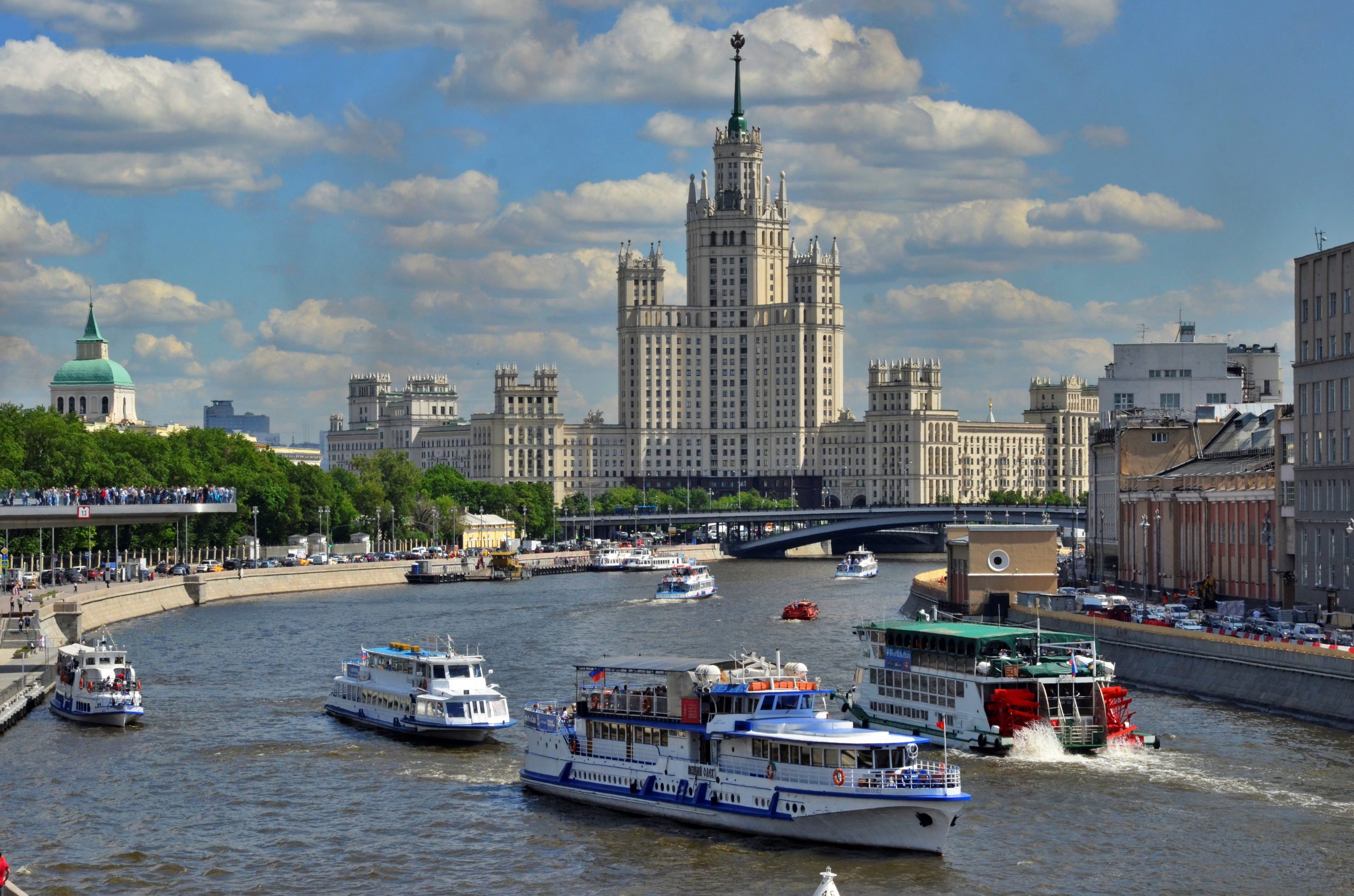 В 2020 году четверть российского экспорта микросхем и плат пришлась на Москву. Фото: Анна Быкова