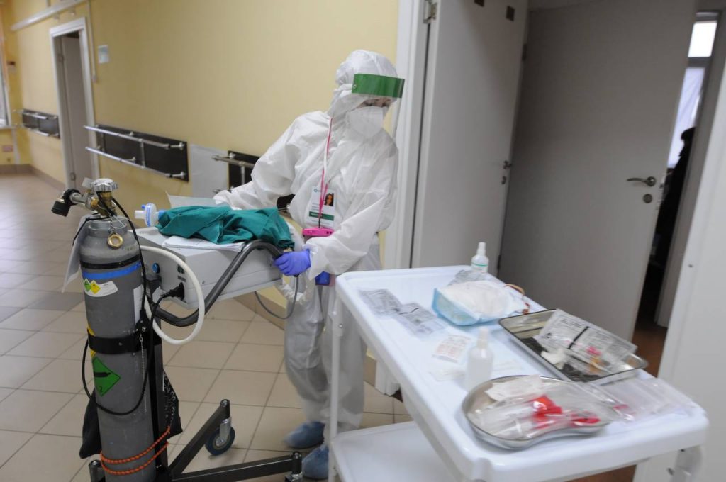 Новыми носителями коронавируса в Москве стали 5,4 тысячи человек