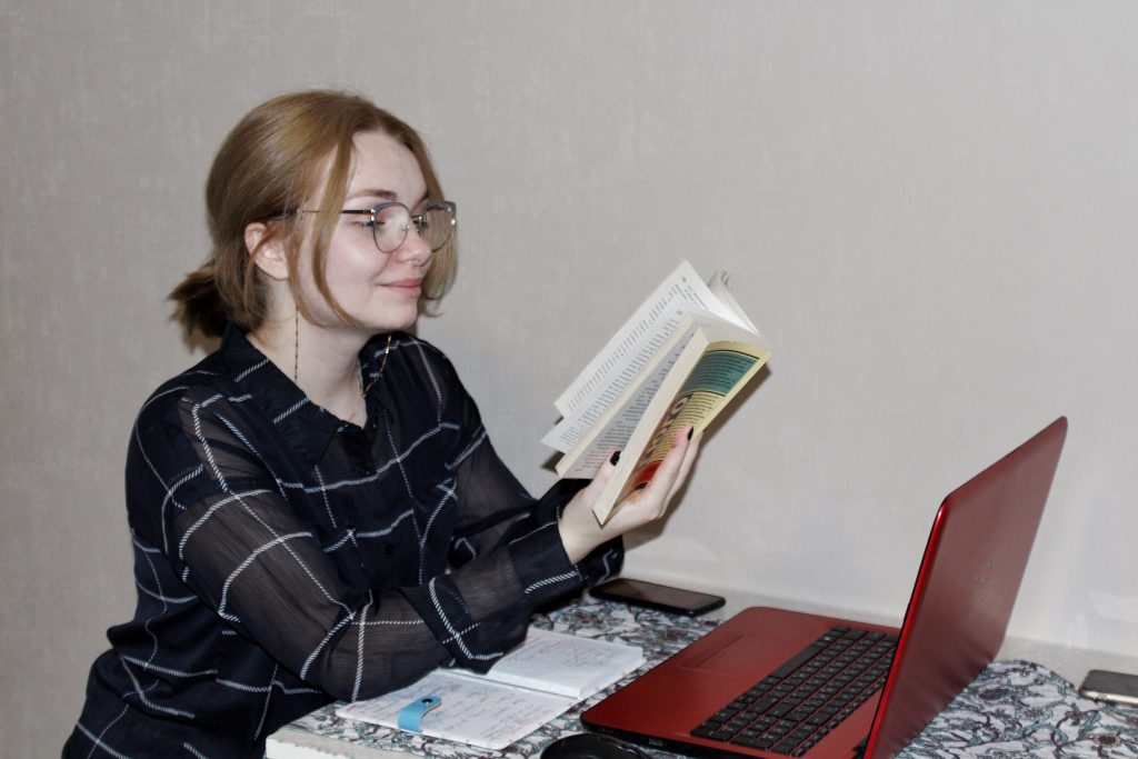 Психологический вебинар состоялся на платформе семейного центра «Красносельский»