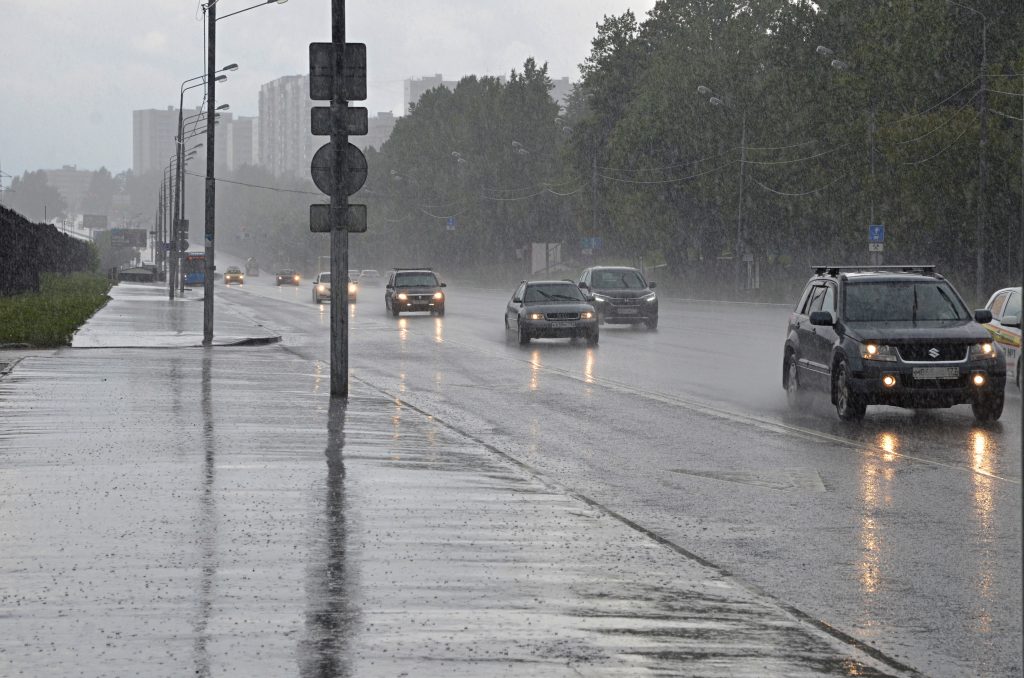 Жителей столичного региона ожидают кратковременные дожди в воскресенье