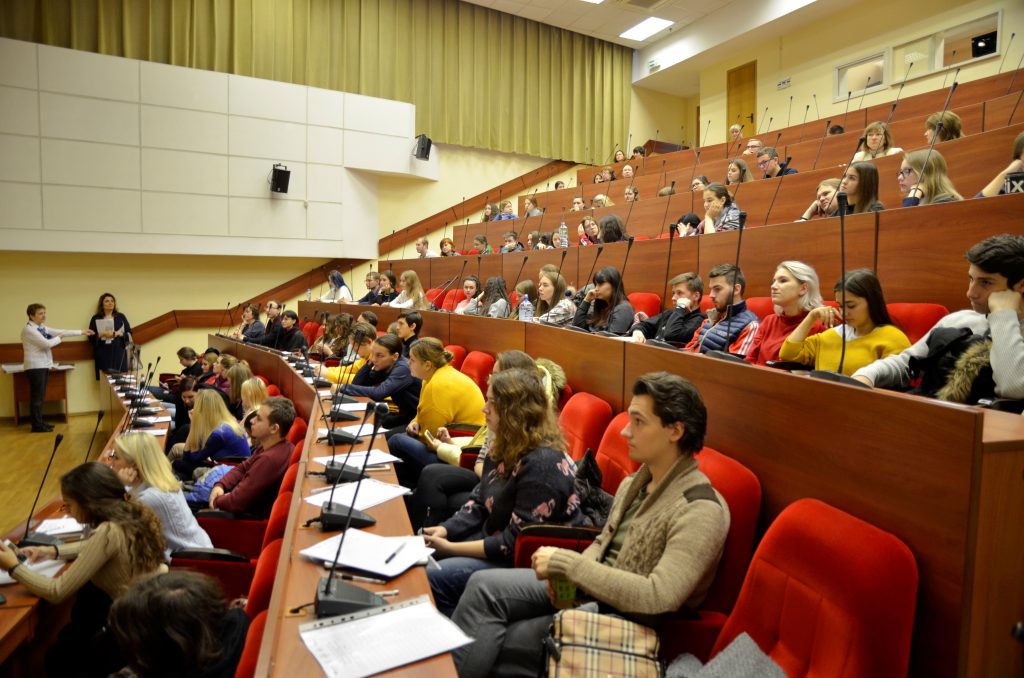 Порядка 600 иностранных студентов поступили в университет имени Николая Баумана. Фото: Анна Быкова