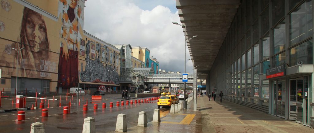 Парковки около Рижского и Курского вокзалов модернизируют