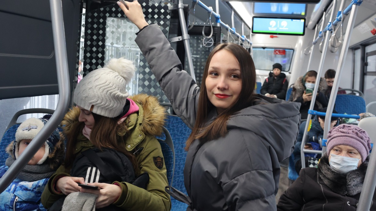 Жителям столицы посоветовали пользоваться общественным транспортом города перед Новым годом. Фото: Виктор Хабаров, «Вечерняя Москва»