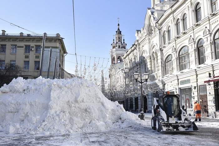 Снегопад в столице 13 и 14 декабря побил рекорд за 28 лет. Фото: Пелагия Замятина, «Вечерняя Москва»