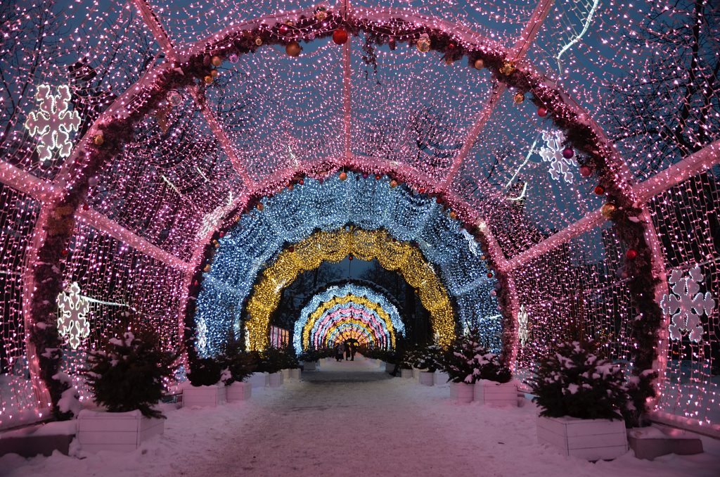 Новогодний тоннель на Тверском бульваре. Фото: Анна Быкова