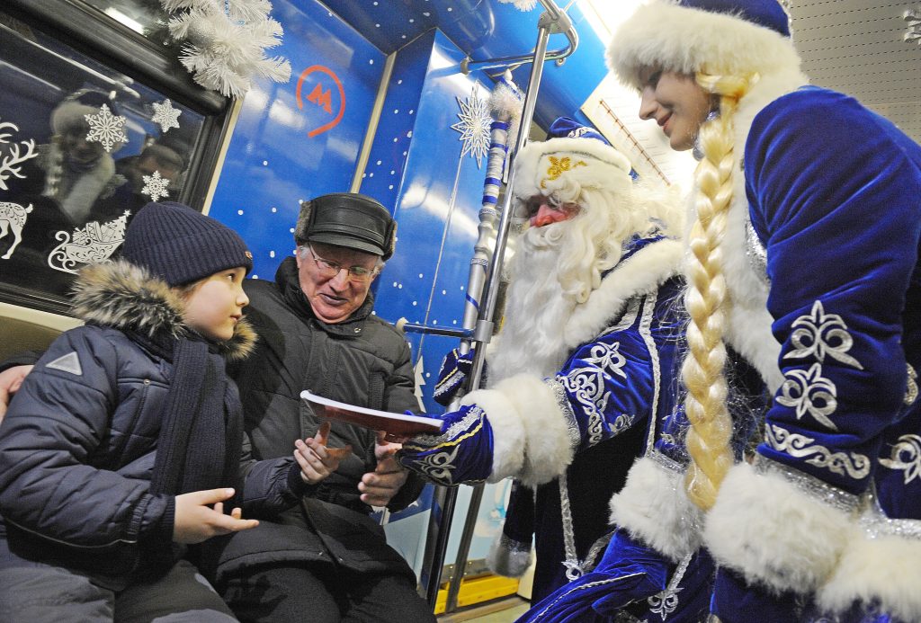 Новогодние поезда запустят на шести линиях столичного метрополитена