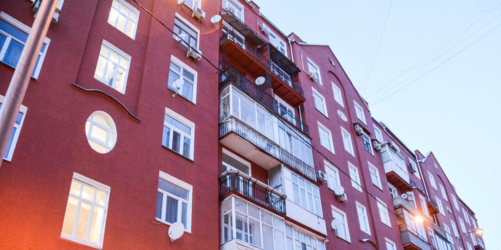 Специалисты завершат в скором времени капитальный ремонт здания в Красносельском районе. Фото: сайт мэра Москвы