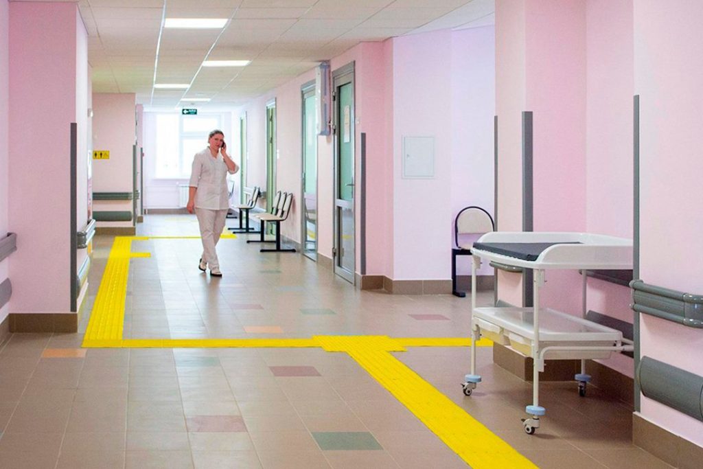 Новый стандарт приема горожан с ОРВИ обеспечивает поликлиникам работу без очередей. Фото: сайт мэра Москвы