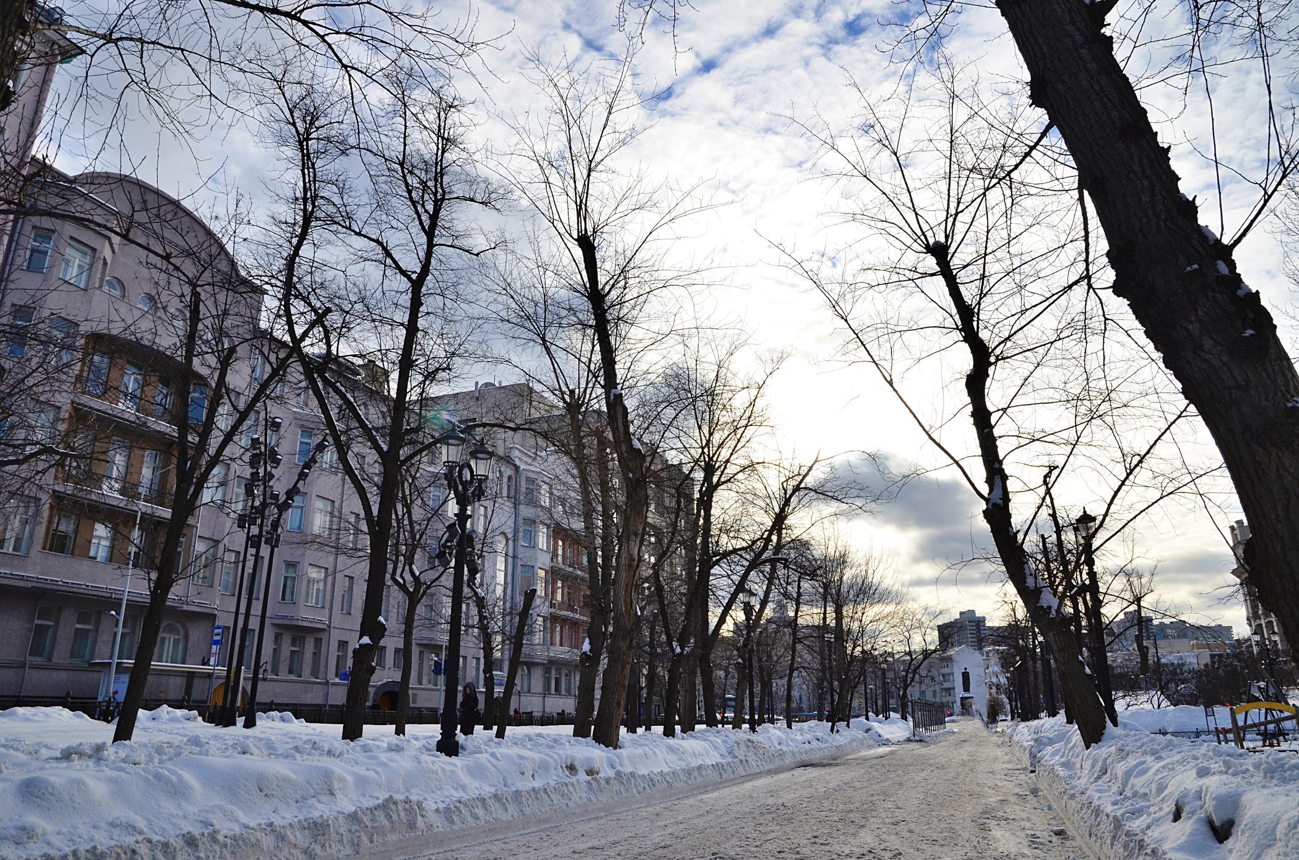 О гололедице и похолодании 9 марта сообщили синоптики. Фото: Анна Быкова, «Вечерняя Москва»