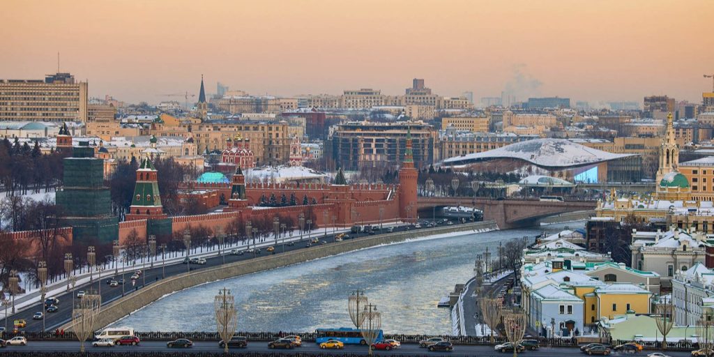 Синоптики сообщили об облачной погоде с прояснениями в это воскресенье в Москве