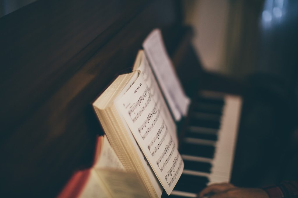 Концерт фортепианной музыки организуют представители библиотеки искусств. Фото: pixabay.com