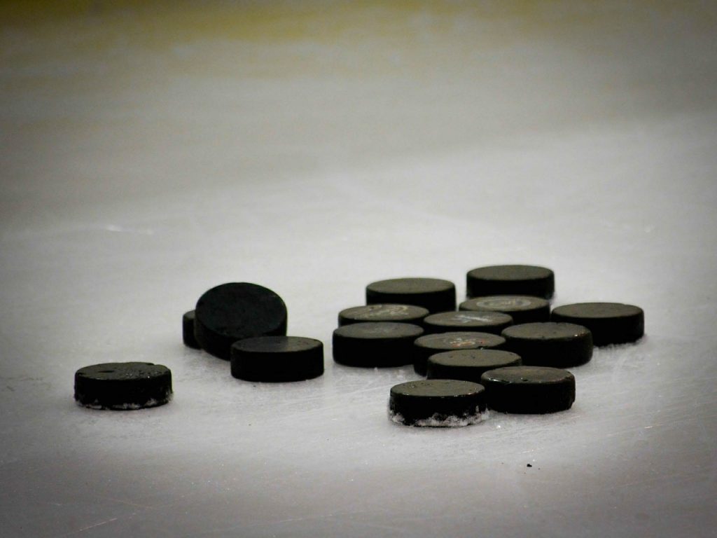 Хоккейная команда РЭУ заняла второе место на чемпионате. Фото: pixabay.com