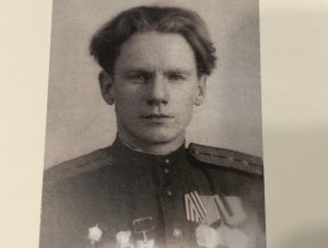 Демидов Серафим Васильевич во время войны. Фото из личного архива