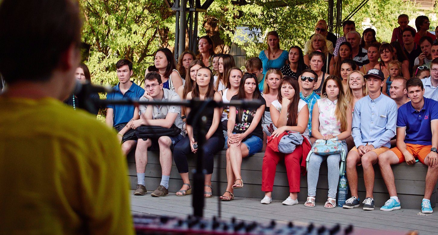 От поп до рока: бесплатные музыкальные концерты стартуют в Саду имени Баумана. Фото: сайт мэра Москвы