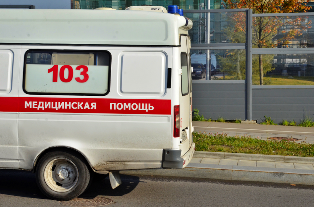 Более 800 россиян за сутки госпитализировали с коронавирусной инфекцией
