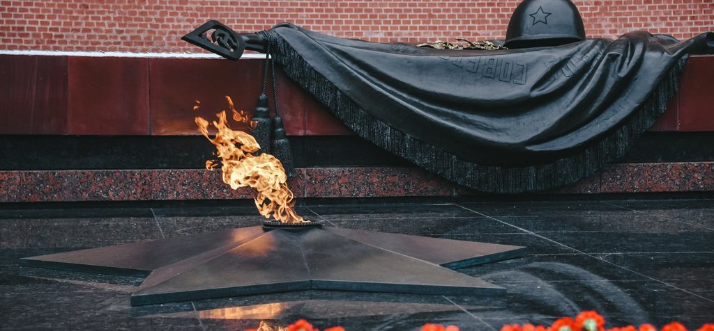 День памяти и скорби: профилактику Вечного огня провели в преддверии памятной даты