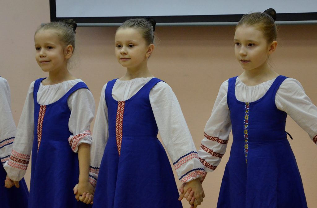 Танцевальный калейдоскоп: фестиваль провели в школе №627. Фото: Анна Быкова