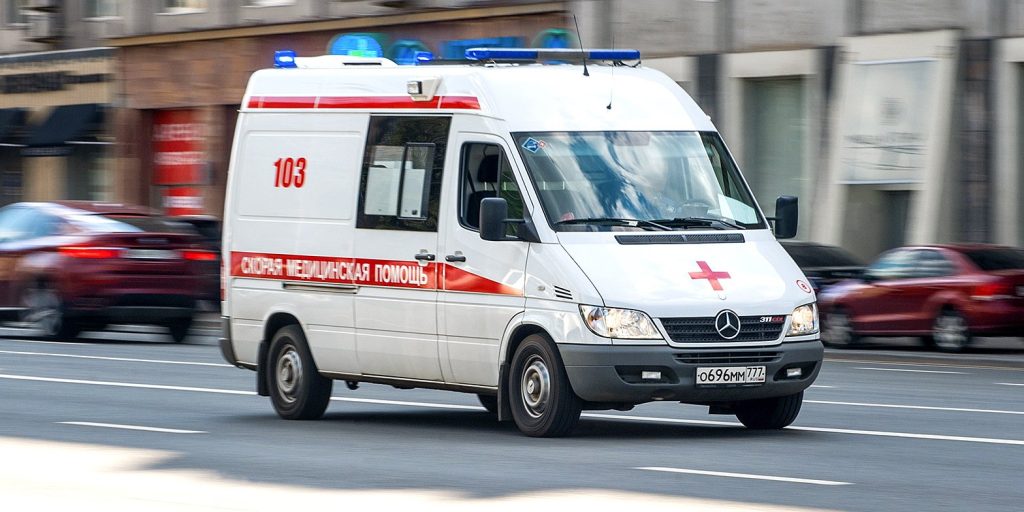 На месте пожара в бизнес-центре на западе Москвы работают 15 бригад скорой помощи. Фото: сайт мэра Москвы