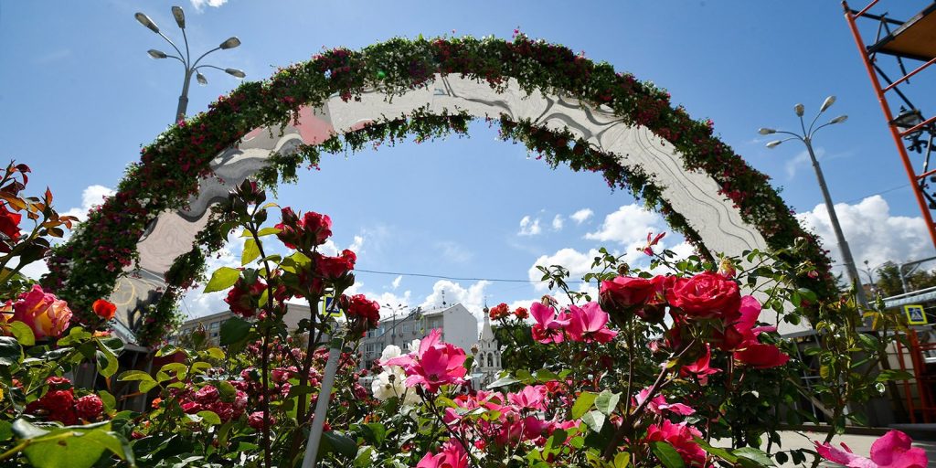 Цветочный джем: Москву на фестивале украсили 27 садов и цветочных композиций