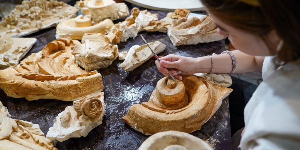 Мастер-класс по реставрации керамики подготовили специалисты центра Грабаря