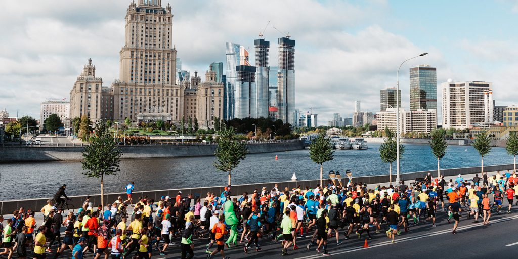 Две дистанции, детский маршрут и поддержка болельщиков: Московский марафон пройдет в центре столицы