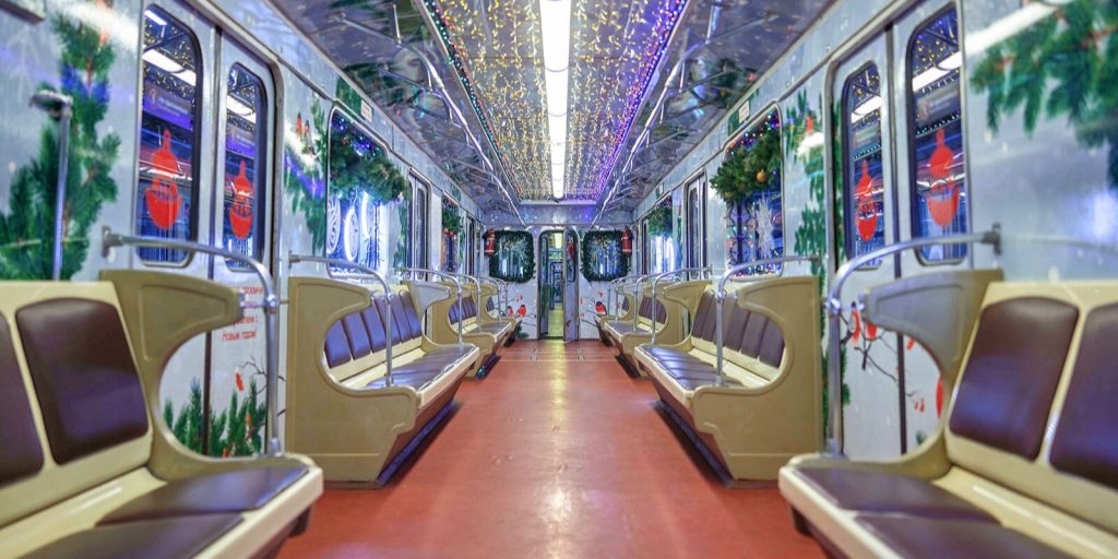 Новогоднее путешествие: новый «Поезд Деда Мороза» на Ленинградском вокзале