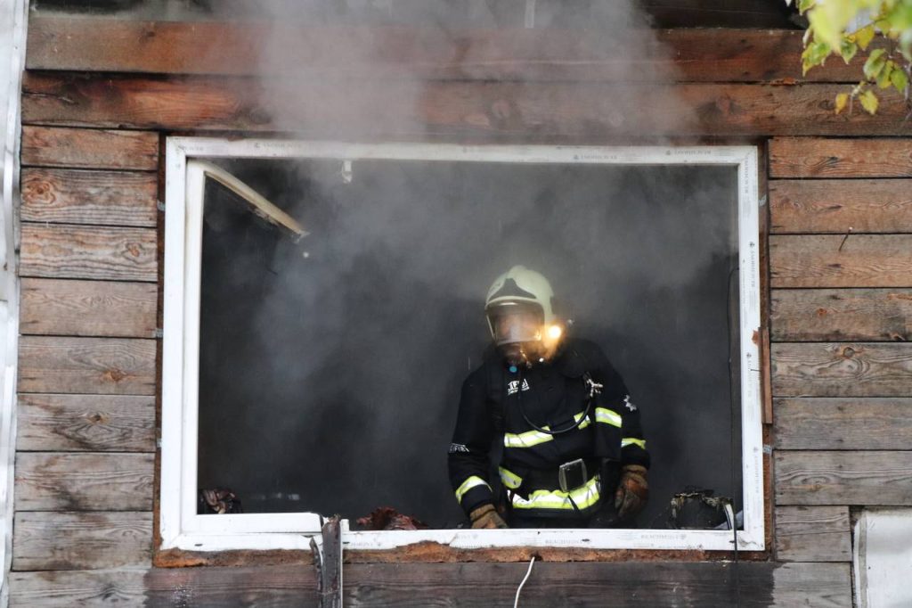 Неисправные электрические розетки стали причиной более 2,2 тыс. пожаров в России с начала года