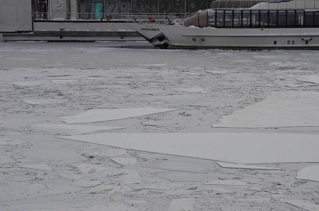 Столичные спасатели усилили контроль безопасности на городских водоемах