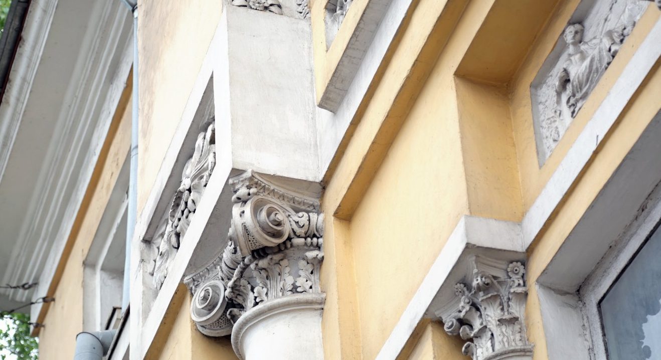 По архивным документам строители сохранили фасад здания и воссоздали исторический художественный паркет XIX века. Фото: сайт мэра Москвы