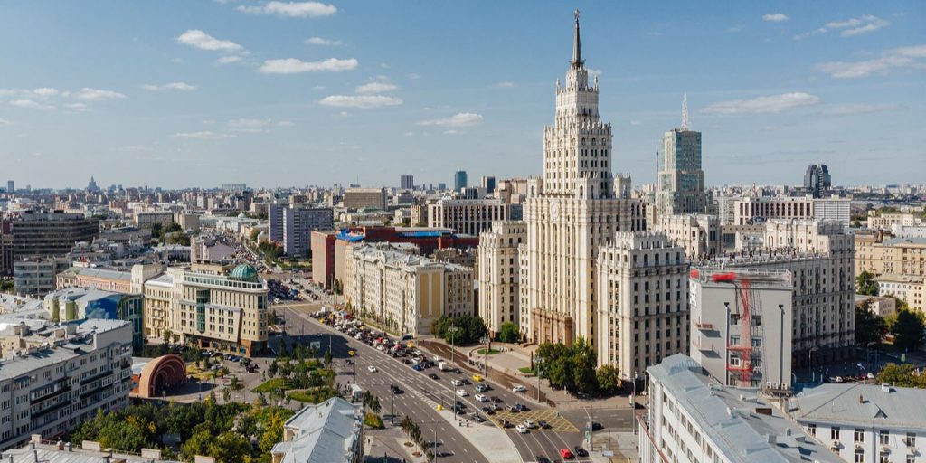 Сроки начала капитального ремонта сталинской высотки у площади Красные Ворота утвердили