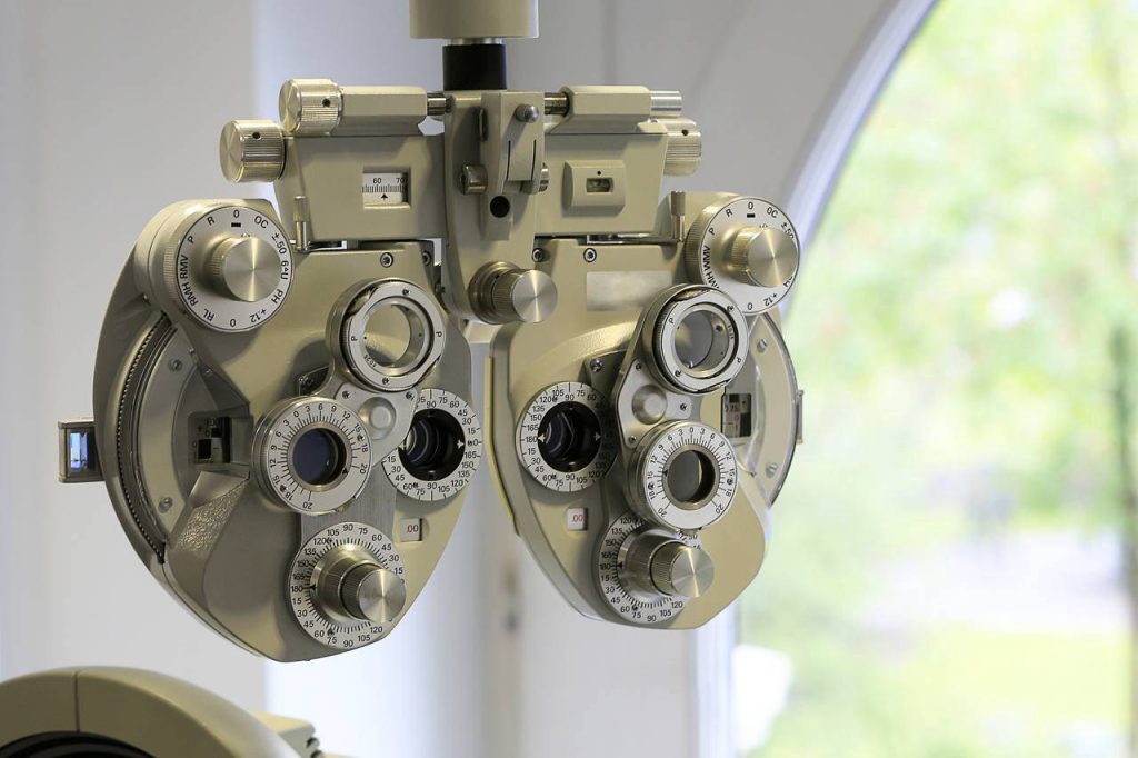 Офтальмологи Морозовской больницы провели уникальную операцию юному пациенту